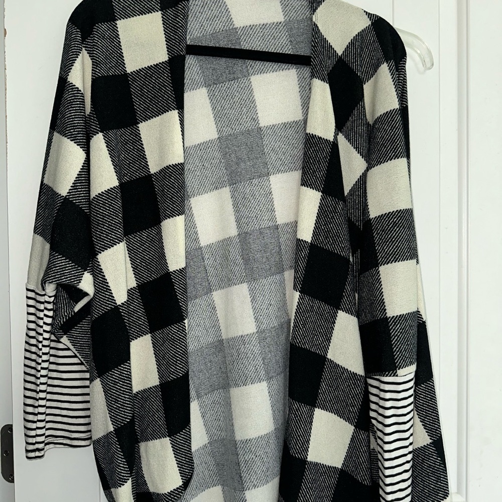 HEIMISH USA Monochrome Plaid Cardigan - Picture 1 of 4